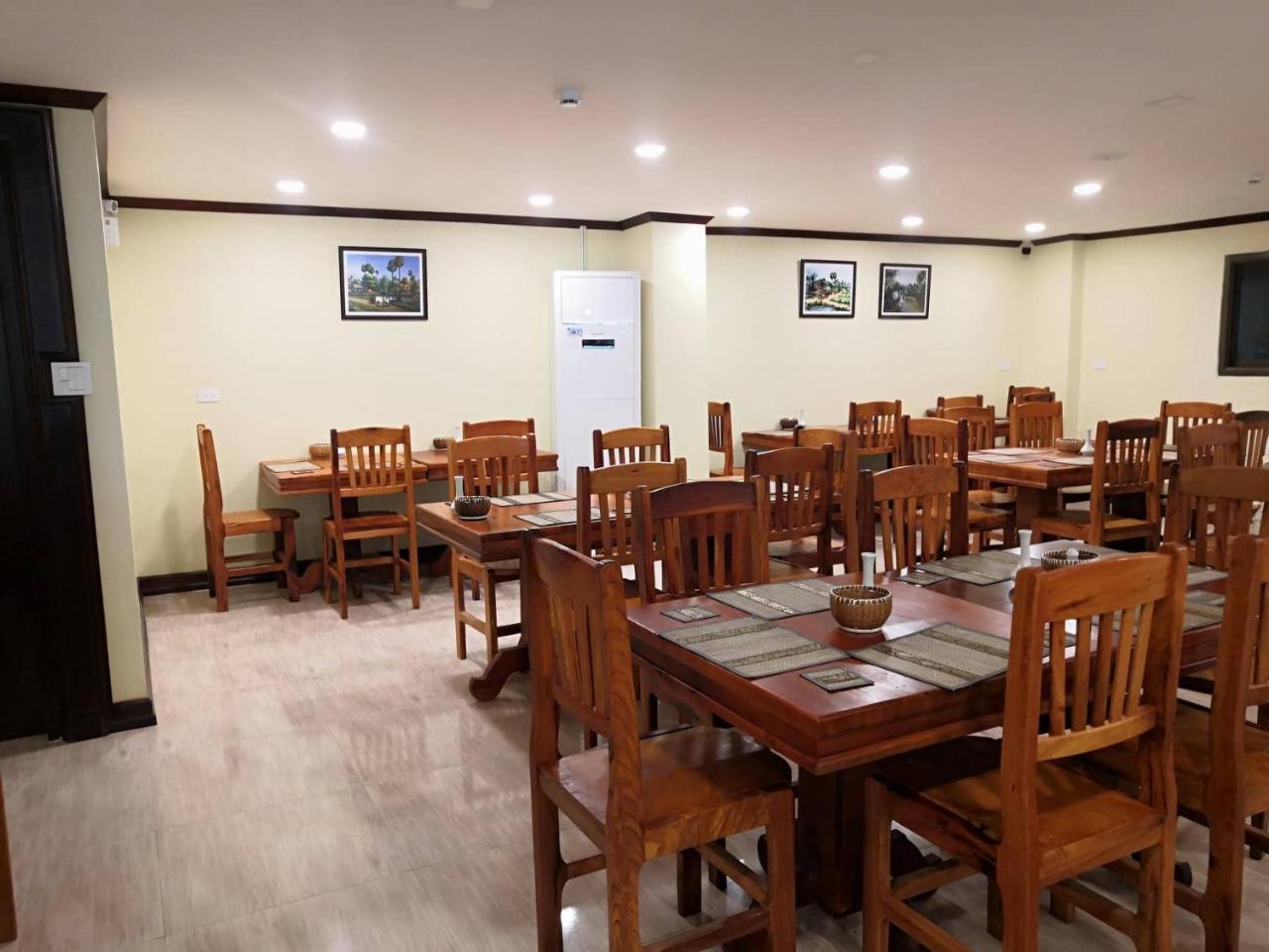 Pm Hotel Vang Vieng Eksteriør bilde