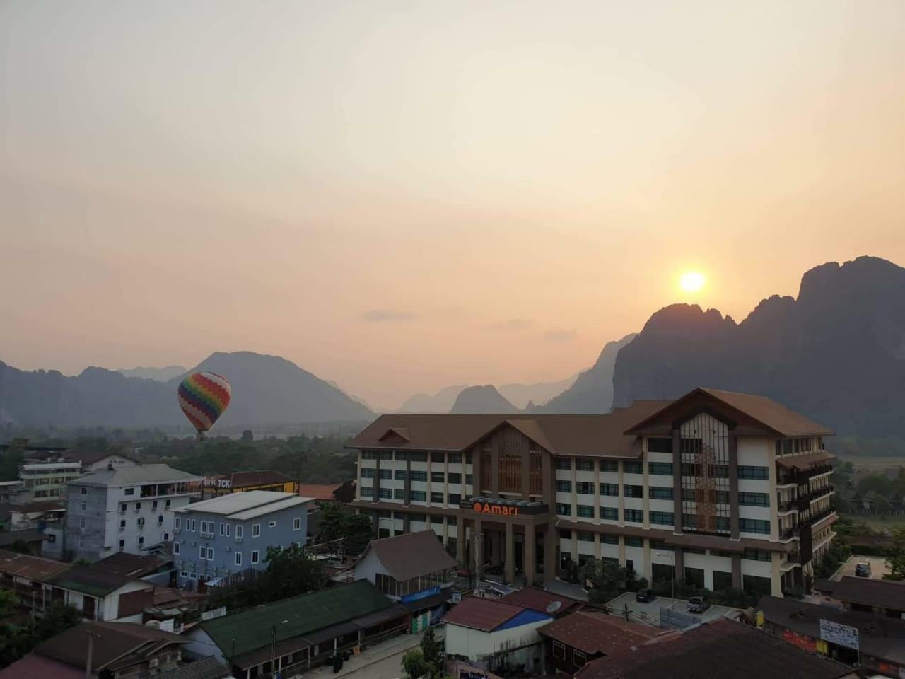 Pm Hotel Vang Vieng Eksteriør bilde