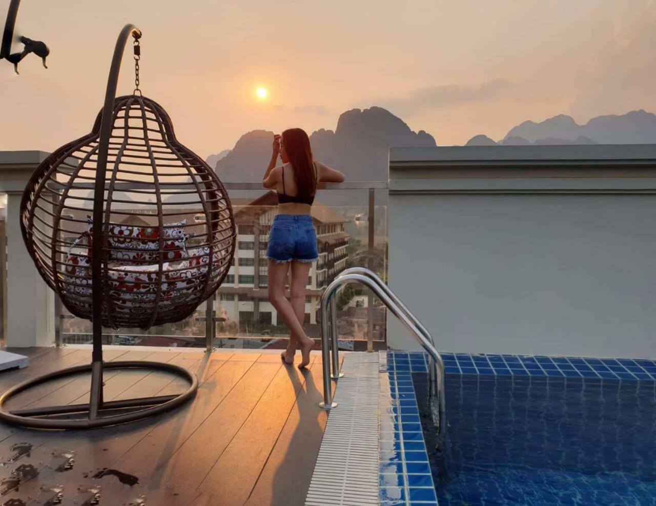 Pm Hotel Vang Vieng Eksteriør bilde